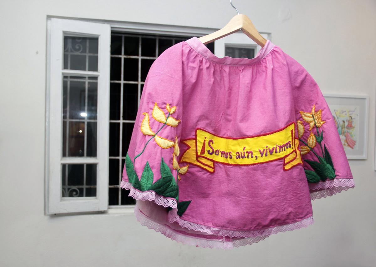 Pollera Bordada Rosada Lima 